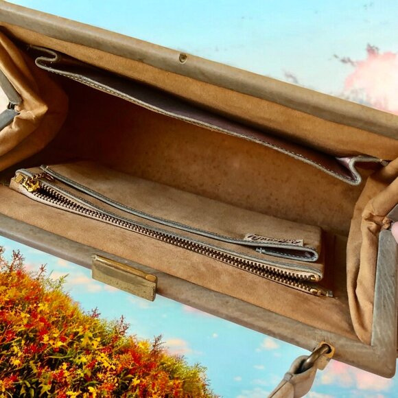 Vintage Handbag by A. Beauty Hong Kong Leather Top Handle Structured Hinged - Picture 10 of 12